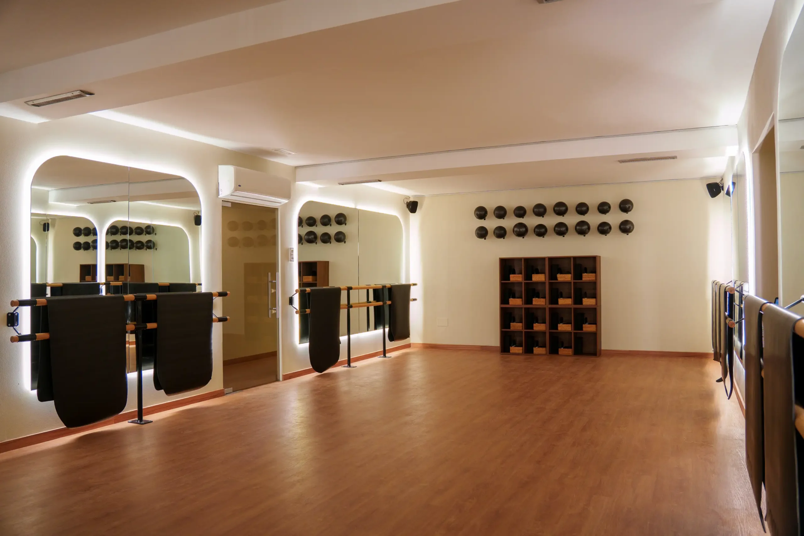 Haus Barre | Barre & Pilates Reformer & Fuerza en Vigo